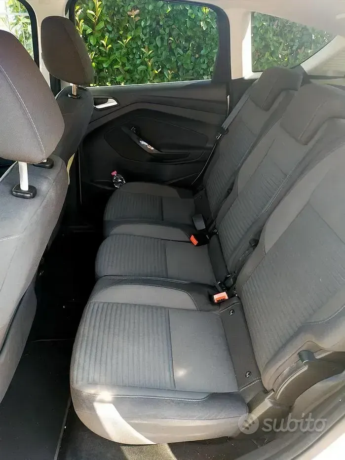 Usata Ford C-MAX Titanium 120 CV (88 kW) 2016 Grigio Monovolume