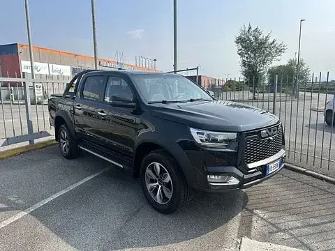 Usata EVO Cross 4 136 CV (100 kW) 2025 Nero Pick-up