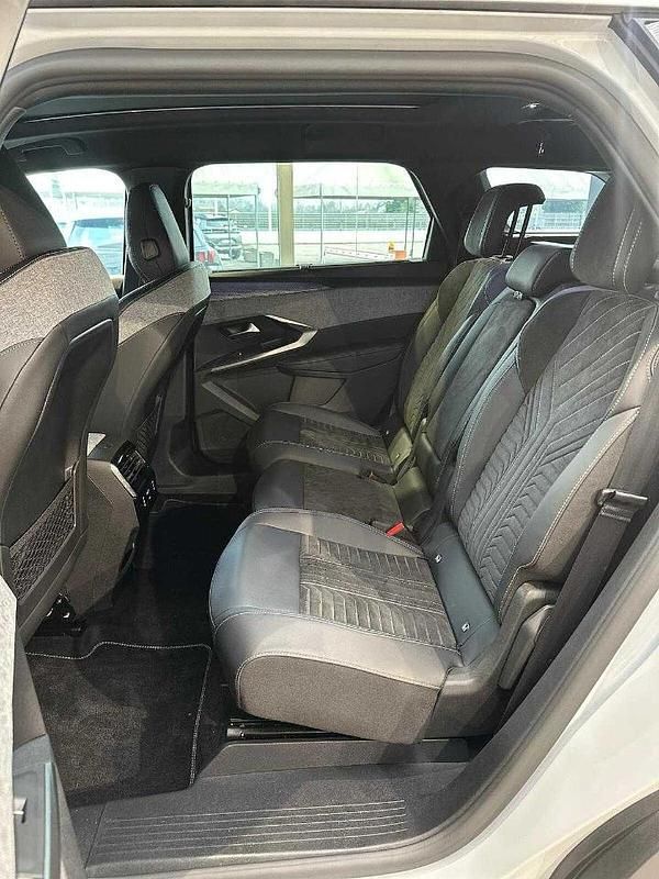 Usata Peugeot 5008 GT 136 CV (100 kW) 2024 Bianco SUV