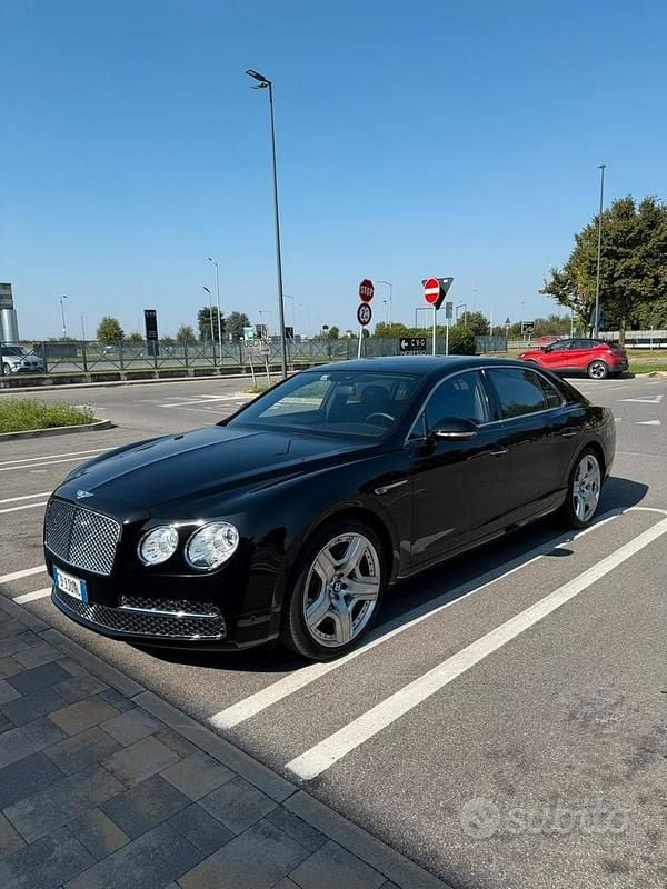Usata Bentley Continental Flying Spur Mulliner 625 CV (459 kW) 2013 Nero Berlina