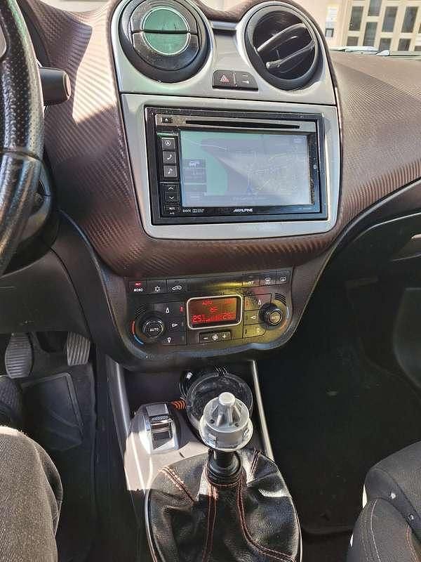 Rosso Usata 2010 Alfa Romeo MiTo Distinctive Utilitaria | 1900 € (Ottimo prezzo) - Immagine 1/4