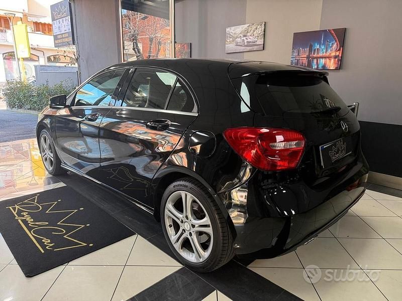 Usata Mercedes A180 109 CV (80 kW) 2015 Nero Berlina