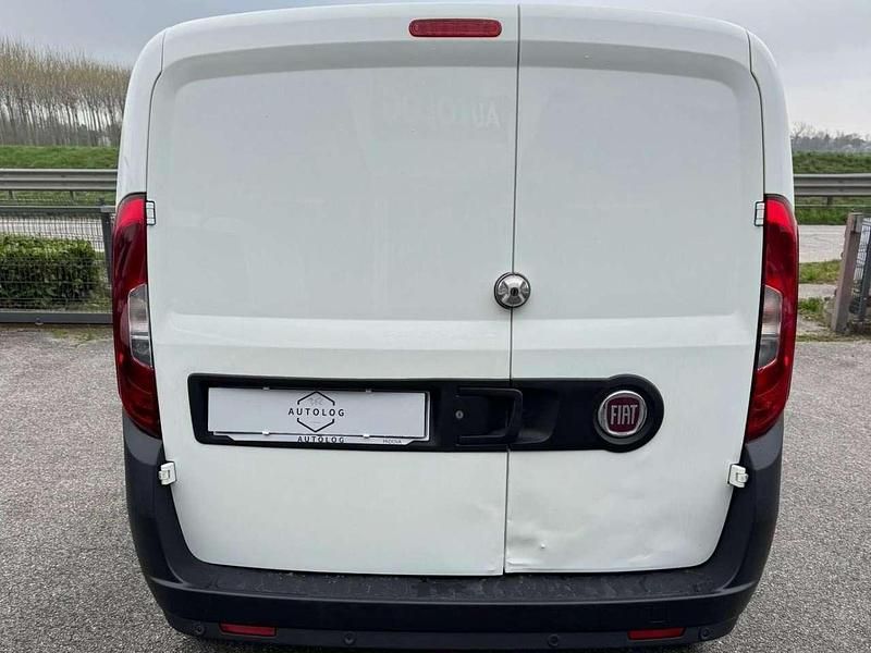 Usata Fiat Doblò 105 CV (77 kW) 2019 Pastello Monovolume