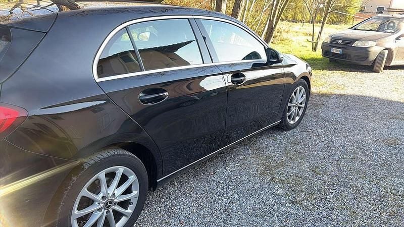 Usata Mercedes A180 Premium 116 CV (85 kW) 2020 Berlina