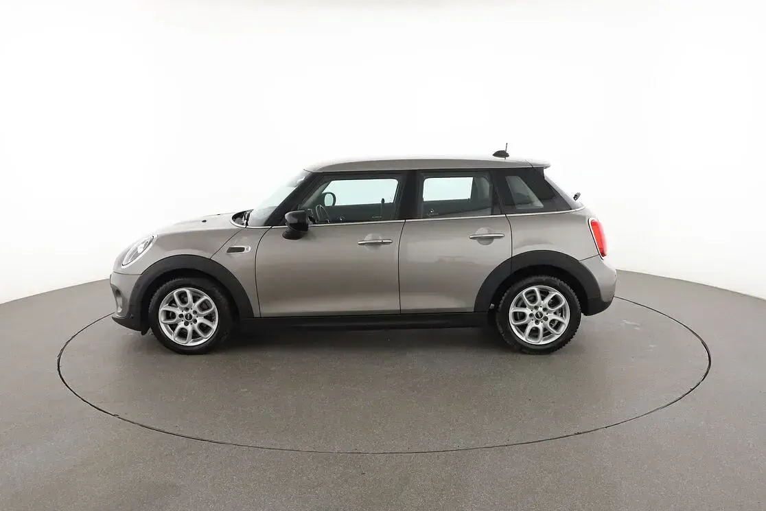 Usata Mini ONE 102 CV (75 kW) 2020 Grigio Utilitaria