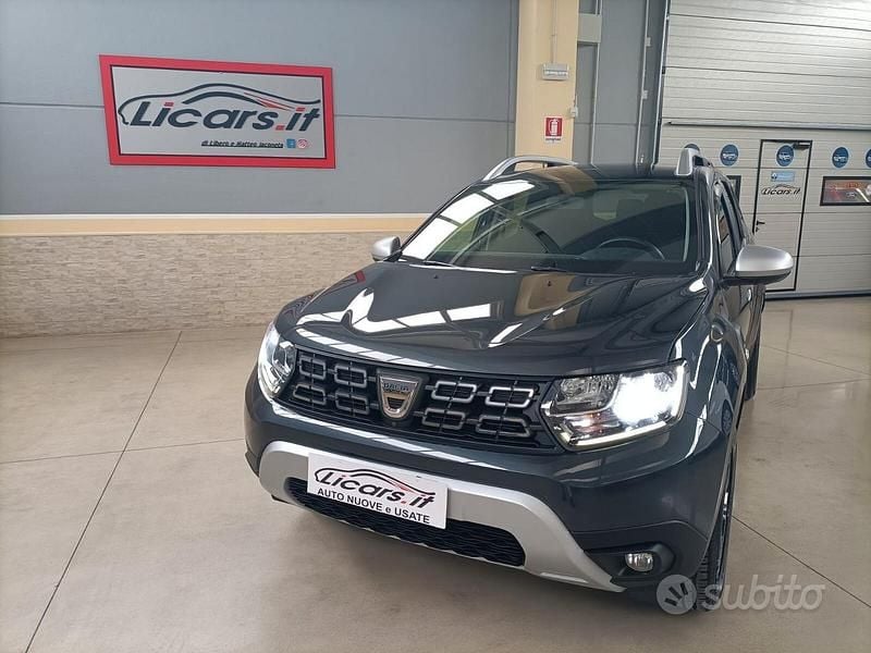 Usata Dacia Duster Prestige 101 CV (74 kW) 2020 Grigio SUV