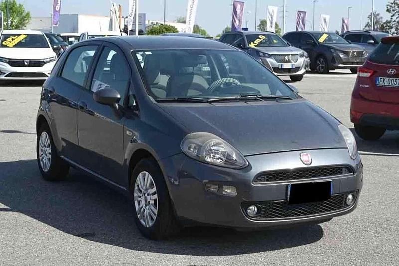 Usata Fiat Punto Lounge 77 CV (56 kW) 2013 Grigio Utilitaria