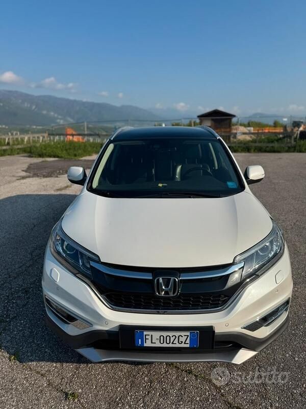 Usata 2017 Honda CR-V SUV | 14.800 € (Buon prezzo) - Immagine 1/4