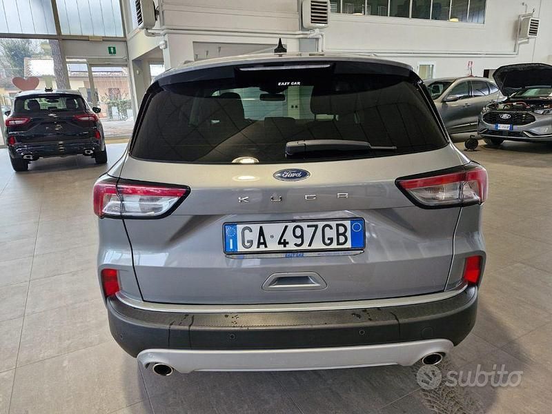 Usata Ford Kuga Titanium 120 CV (88 kW) 2020 Grigio SUV