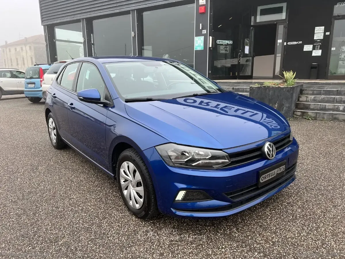 Usata VW Polo Trendline 65 CV (47 kW) 2018 Blu Utilitaria