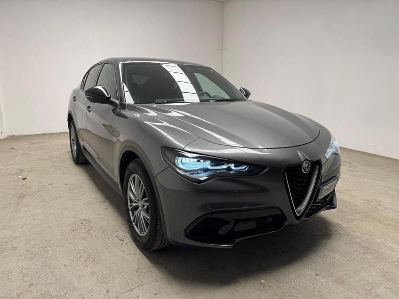Usata Alfa Romeo Stelvio Super 160 CV (117 kW) 2023 Grigio SUV
