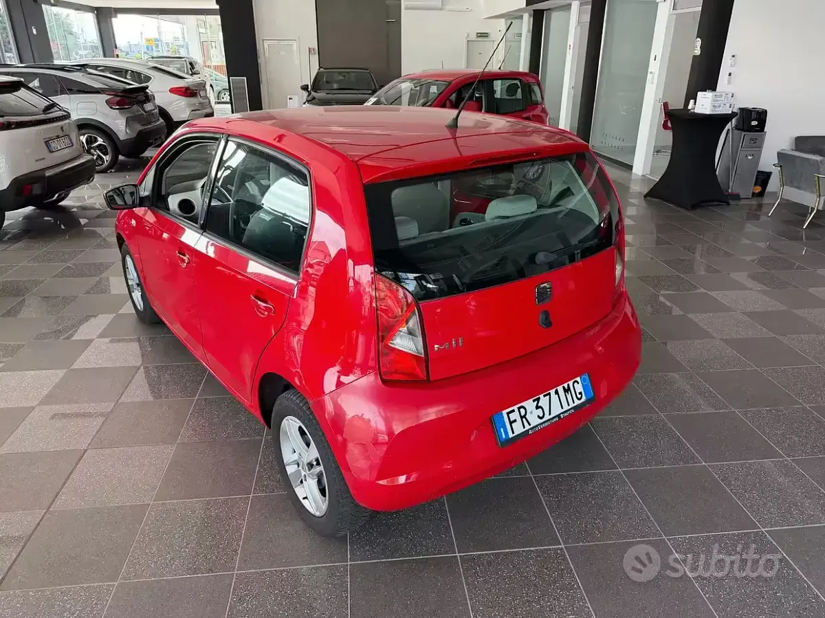 Usata Seat Mii Style 60 CV (44 kW) 2012 Rosso Utilitaria