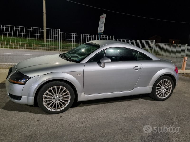 Usata 1999 Audi TT Coupé | 9500 € (Cara) - Immagine 1/4