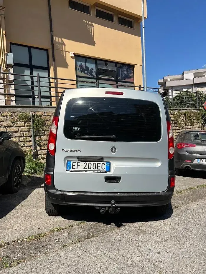 Usata Renault Kangoo 75 CV (55 kW) 2011 Grigio Monovolume