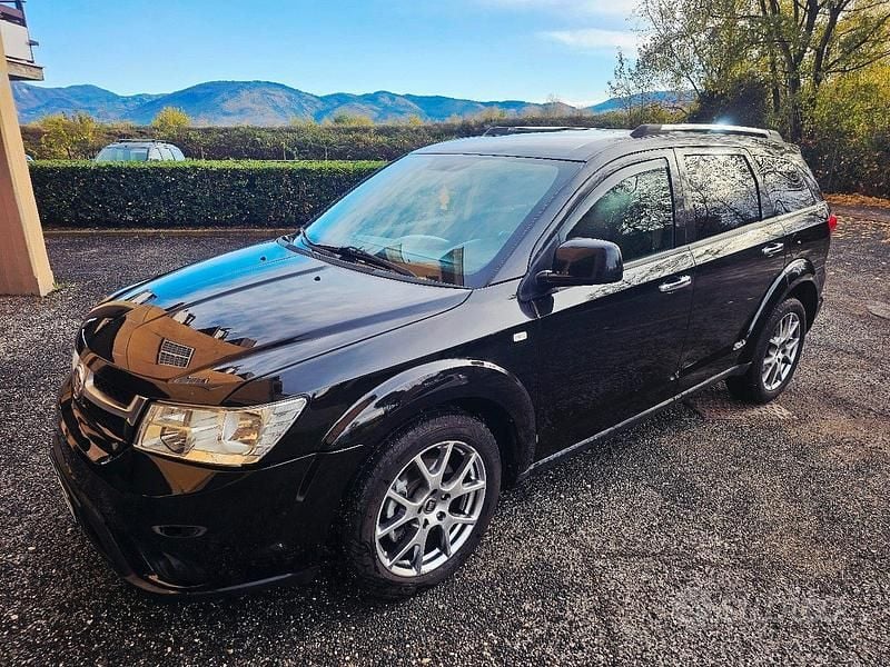 Usata 2016 Fiat Freemont Lounge SUV | 6000 € (Ottimo prezzo) - Immagine 1/4