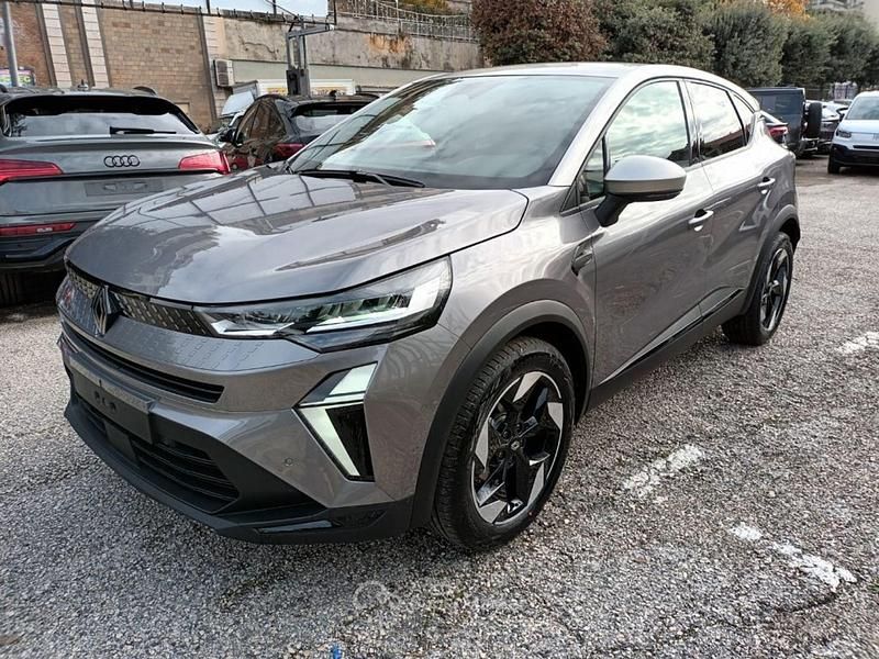 Nuova Renault Captur Techno 101 CV (74 kW) 2025 Grigio SUV