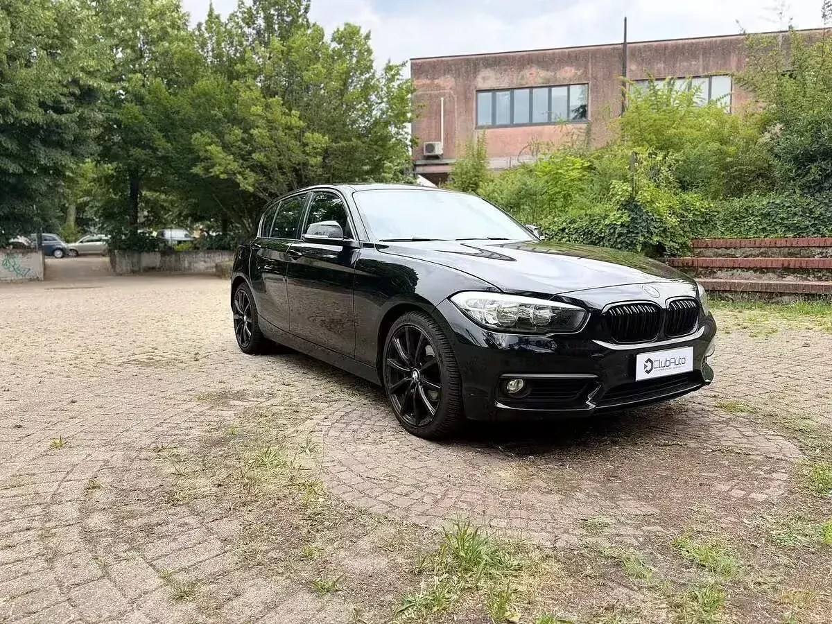 Usata BMW 118 Advantage 136 CV (100 kW) 2016 Nero Utilitaria