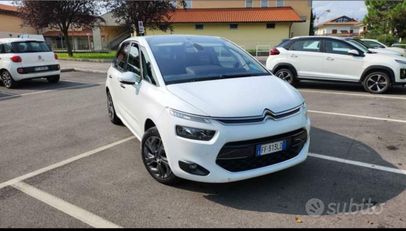 Bianco Usata 2016 Citroën C4 Picasso Monovolume | 11.000 € (Cara) - Immagine 1/4