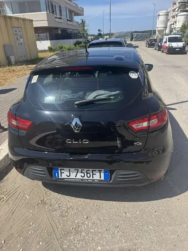 Usata Renault Clio IV 75 CV (55 kW) 2017 Berlina