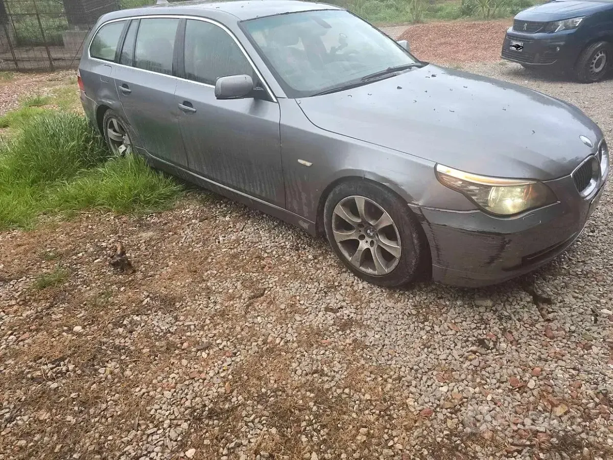 Usata BMW 525 197 CV (144 kW) 2007 Grigio Station wagon