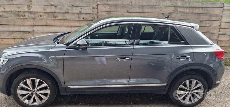 Usata VW T-Roc Style 150 CV (110 kW) 2021 Argento SUV