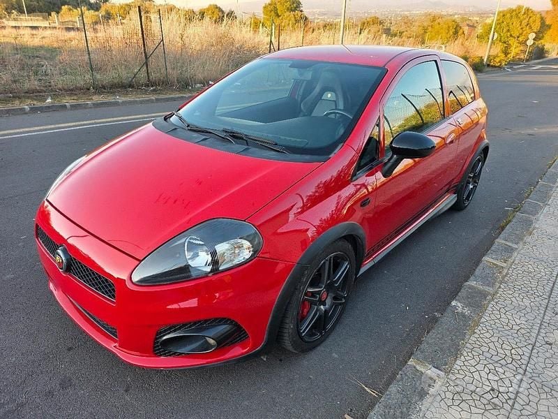 Usata Abarth Grande Punto 155 CV (114 kW) 2009 Rosso Utilitaria
