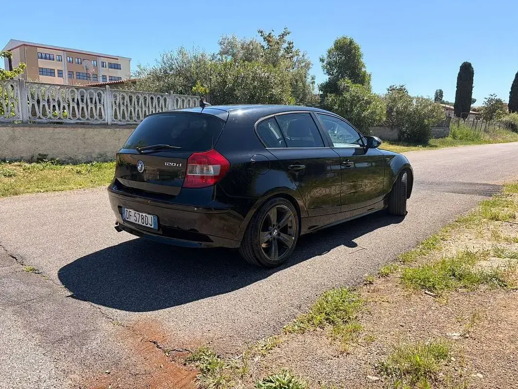 Usata BMW 120 163 CV (119 kW) 2007 Utilitaria