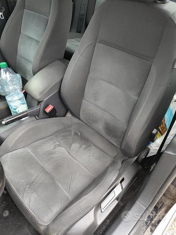 Usata VW Golf VI 122 CV (89 kW) 2010 Nero Utilitaria