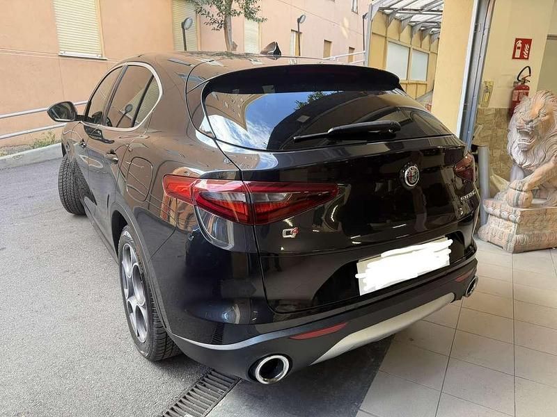 Usata Alfa Romeo Stelvio Sprint 190 CV (139 kW) 2020 Nero SUV