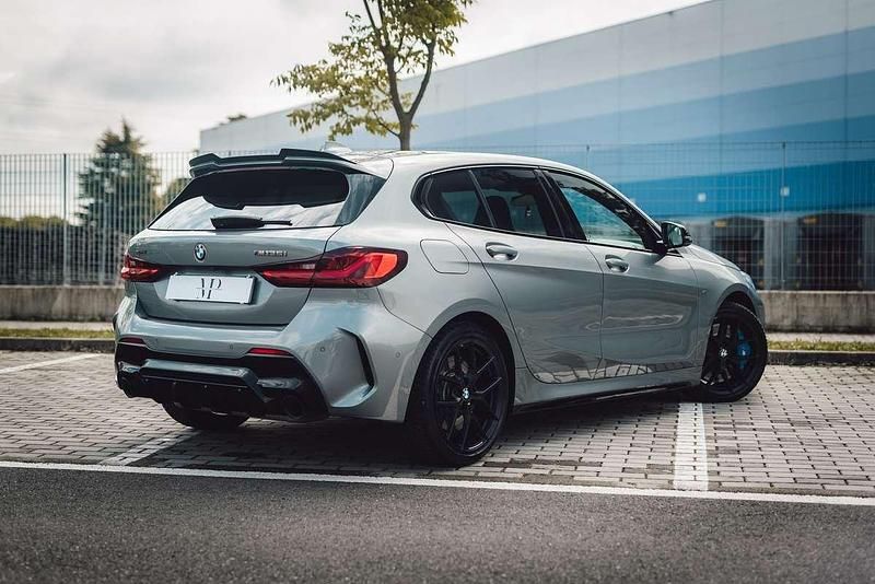 Usata BMW 135 Efficient Dynamics 306 CV (225 kW) 2022 Grigio Utilitaria