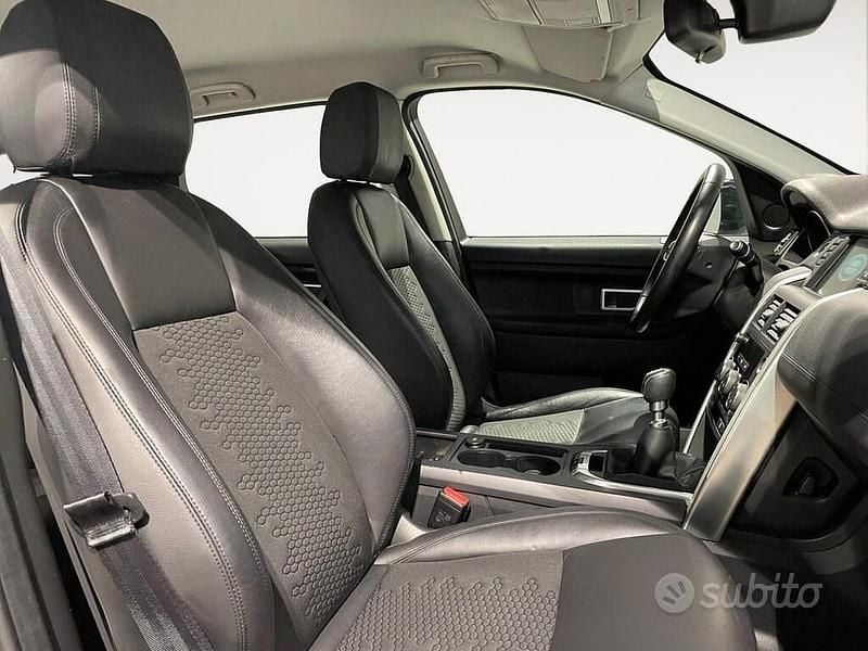 Usata Land Rover Discovery Sport Pure 150 CV (110 kW) 2019 Narvik black SUV