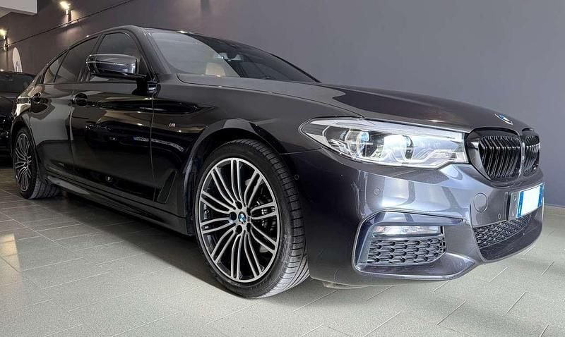 Usata BMW 520 M Sport 190 CV (139 kW) 2019 Sophistograu brillanteffekt Berlina