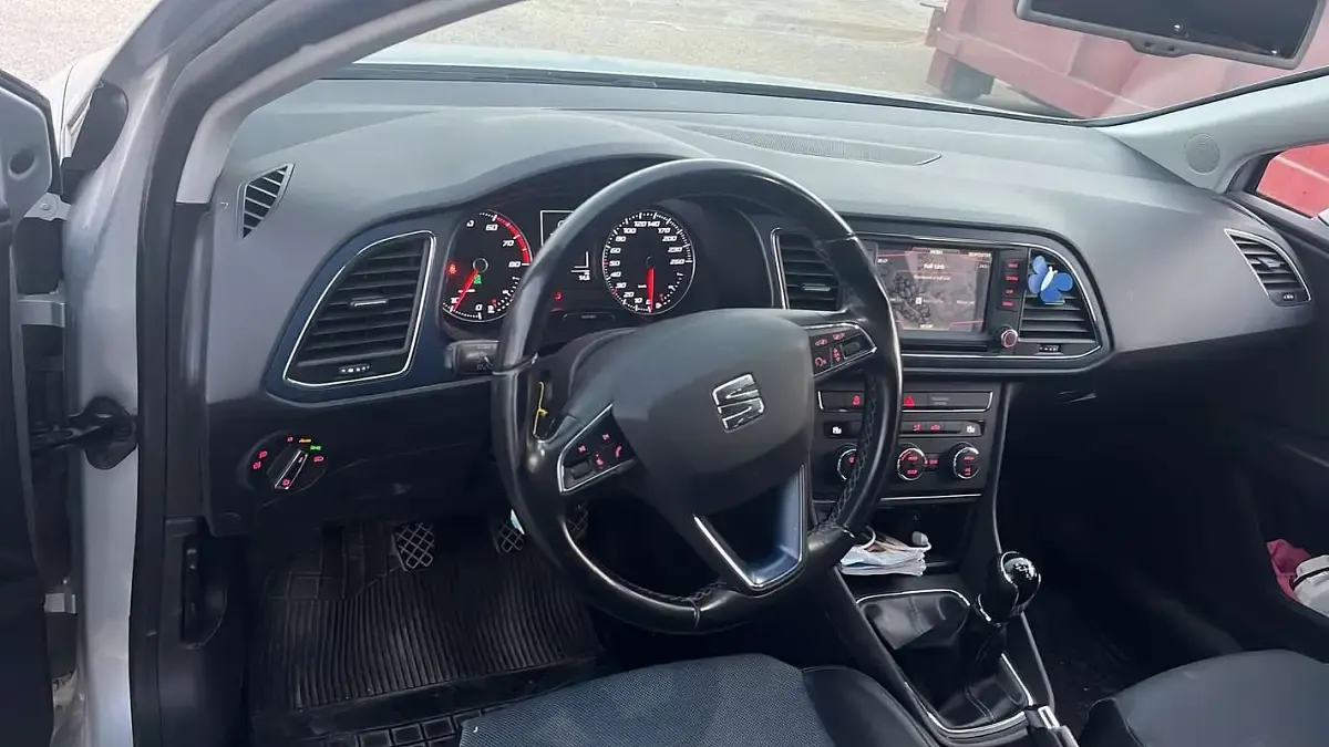 Usata Seat Leon CONNECT 110 CV (80 kW) 2016 Argento Berlina