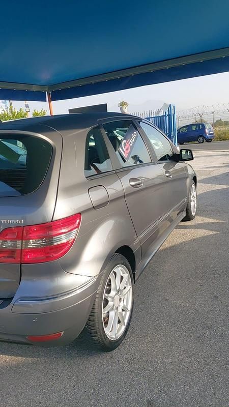 Usata Mercedes B200 193 CV (141 kW) 2008 Argento Monovolume