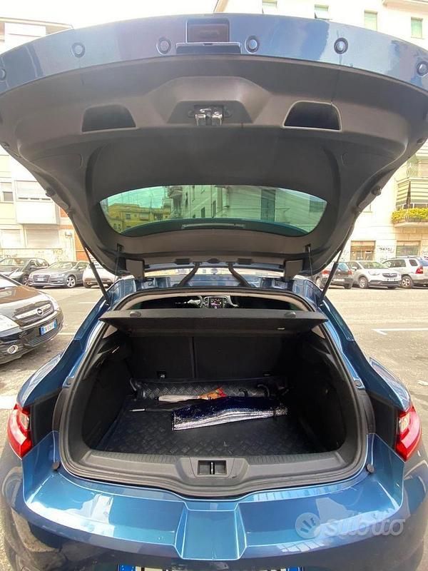 Usata Renault Mégane IV 110 CV (80 kW) 2019 Blu Berlina