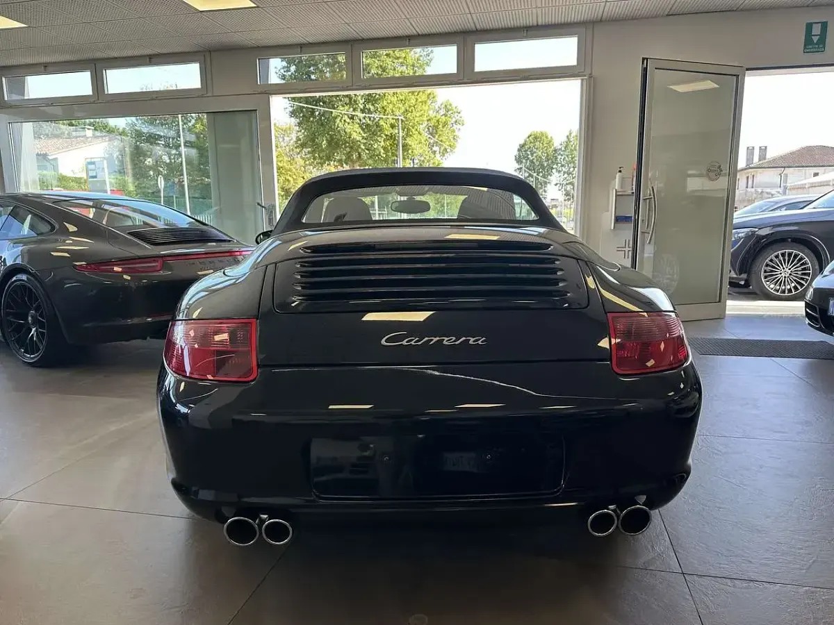 Usata Porsche 911 Carrera Cabriolet 325 CV (239 kW) 2008 Nero Cabrio