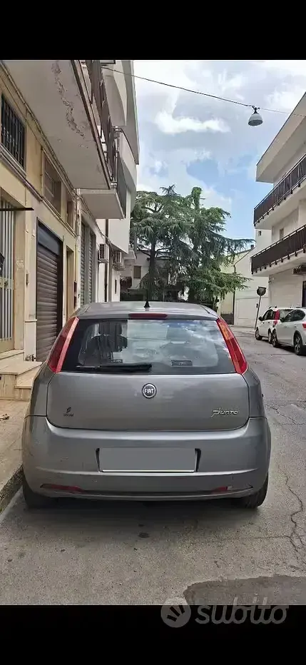 Usata Fiat Grande Punto 75 CV (55 kW) 2006 Grigio Utilitaria