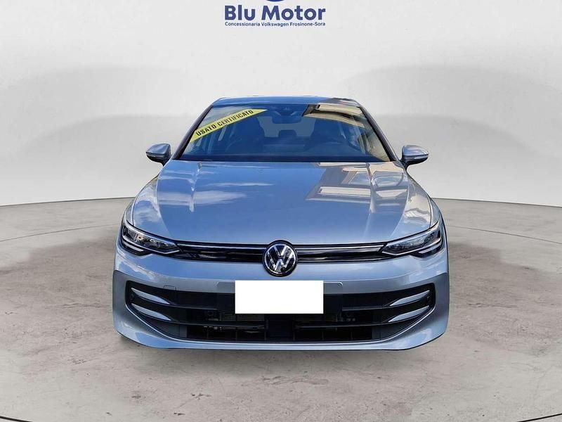 Usata VW Golf VIII Life 116 CV (85 kW) 2025 Dolomite silver metallizzato Berlina