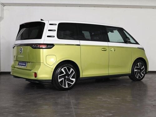 Usata VW ID. Buzz Pro 69 kW (95 CV) 2023 Bianco candy giallo limone Monovolume