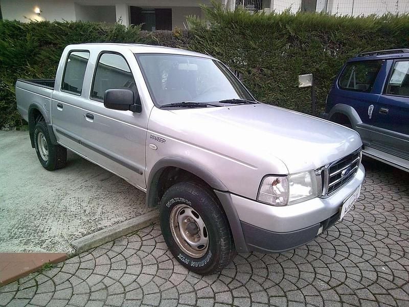 Usata Ford Ranger XL 109 CV (80 kW) 2005 Argento Pick-up