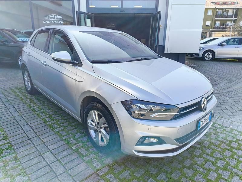 Usata VW Polo Comfortline 74 CV (54 kW) 2018 Argento Utilitaria