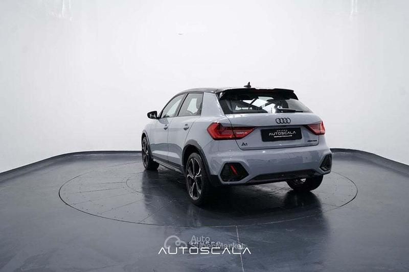 Nuova Audi A1 Design 116 CV (85 kW) 2026 Gray Berlina