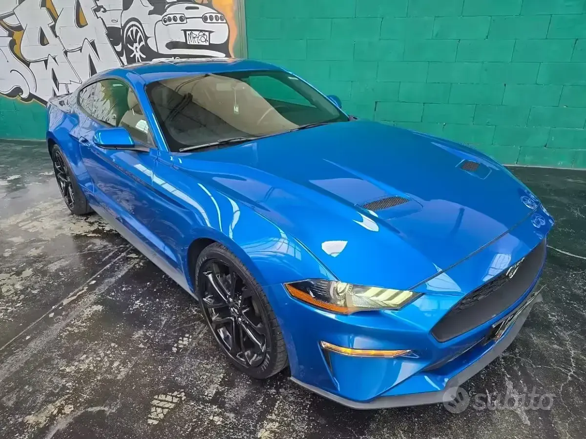Usata Ford Mustang Fastback 290 CV (213 kW) 2019 Blu Coupé