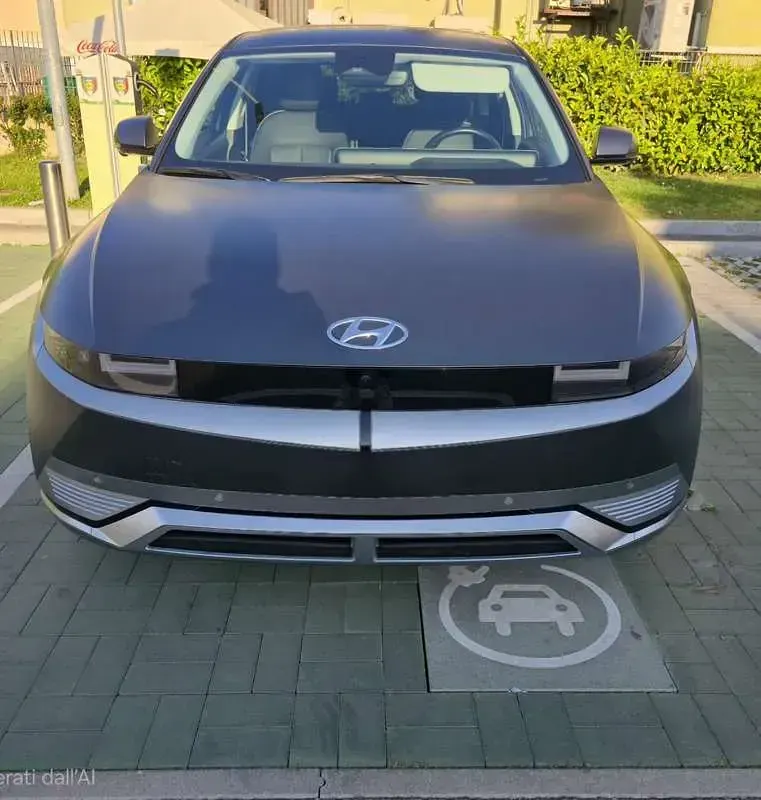Usata Hyundai Ioniq 5 167 kW (228 CV) 2023 Grigio SUV