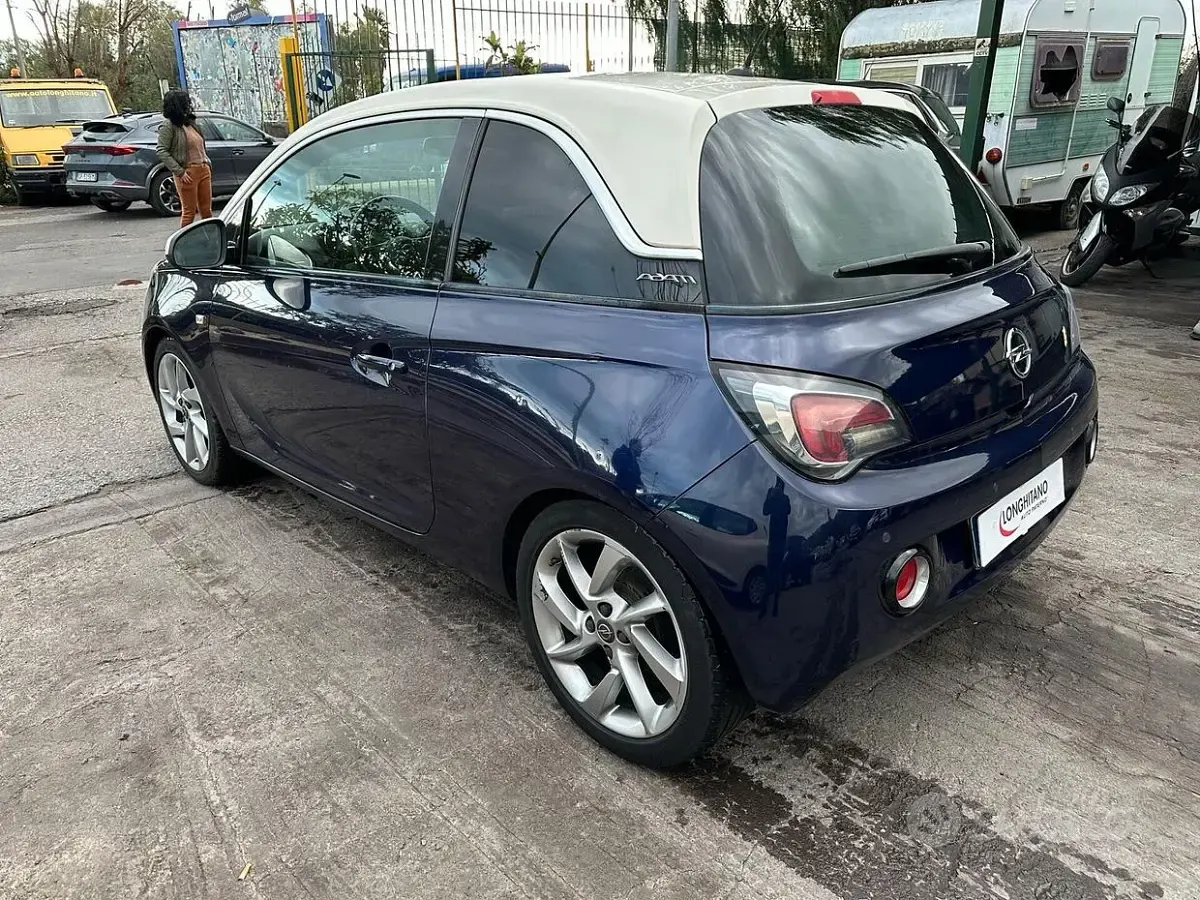 Usata Opel Adam 69 CV (50 kW) 2015 Blu Utilitaria