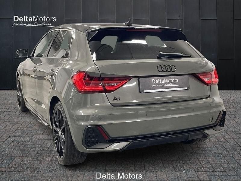 Usata Audi A1 Sportback Design 95 CV (69 kW) 2022 Grigio metallizzato Utilitaria