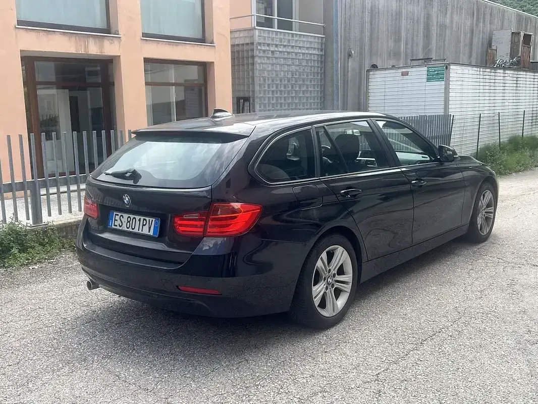 Usata BMW 318 Sport Line 143 CV (105 kW) 2013 Station wagon