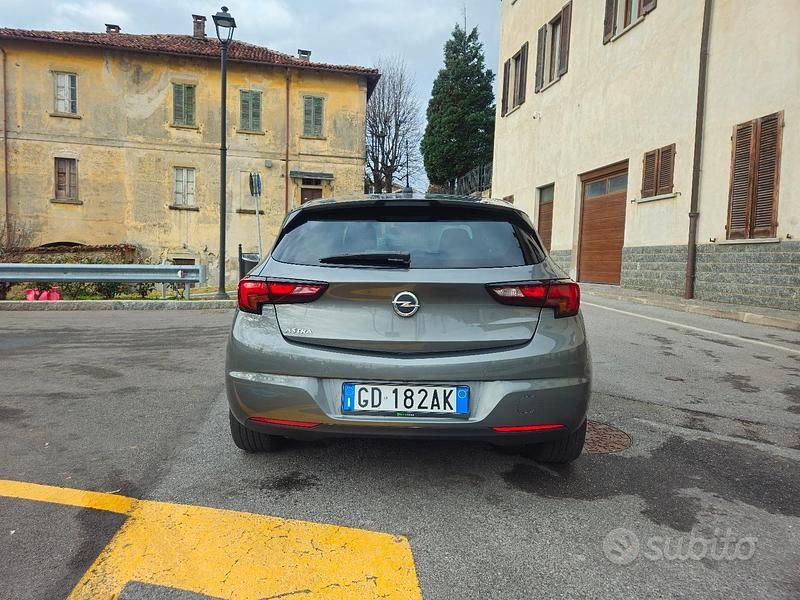 Usata Opel Astra 130 CV (95 kW) 2020 Grigio Berlina