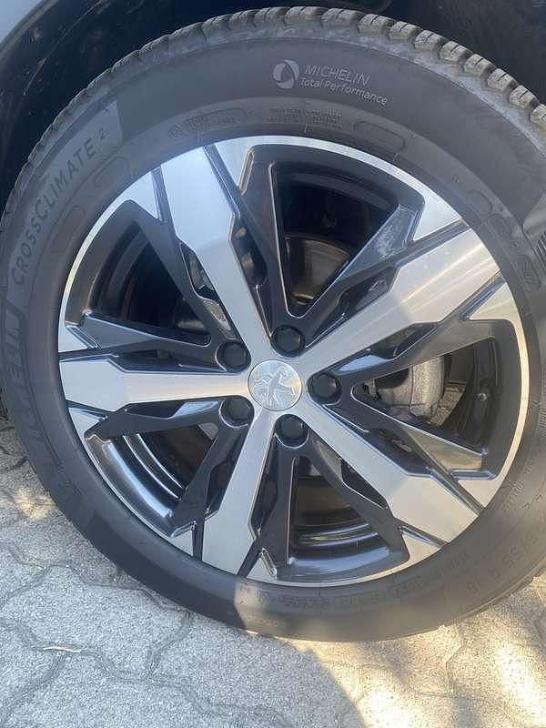 Usata Peugeot 3008 Allure 131 CV (96 kW) 2018 Nero SUV