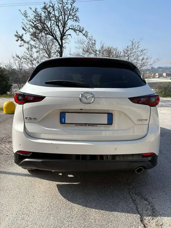 Usata Mazda CX-5 Comfort 150 CV (110 kW) 2024 Snow flake white pearl SUV